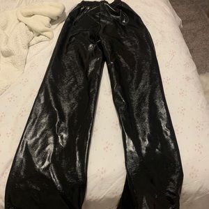 Leather pants (patent)